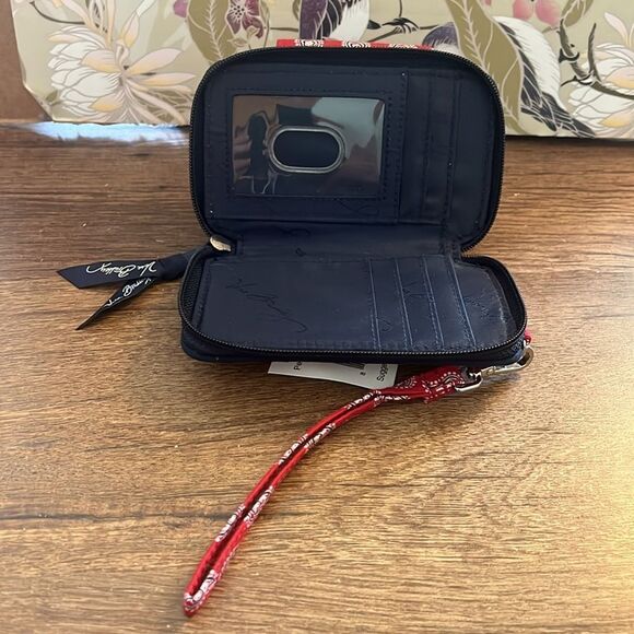 Vera Bradley Red Bandana Paisley Wristlet - Picture 3 of 3
